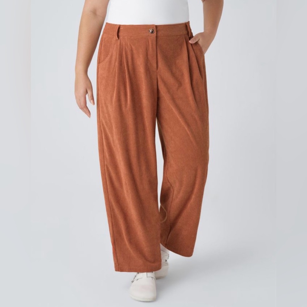 NWT Halara Mid Rise Zipper Pocket Plus Size Corduroy Casual Pants